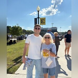 Meet your Posher, Chase